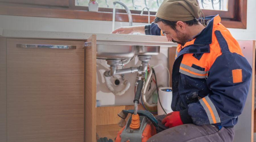 Local sewer line repair in Point Of Rocks, WY